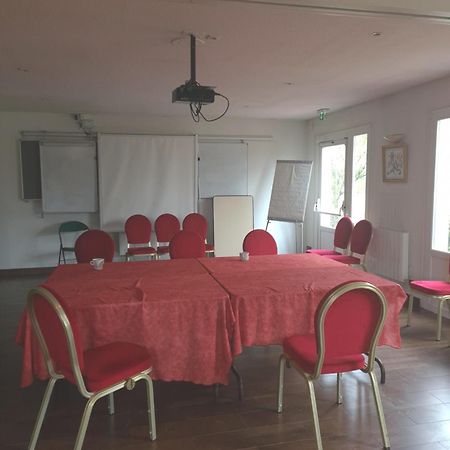 Brit Hotel Confort Nancy Luneville Bagian luar foto